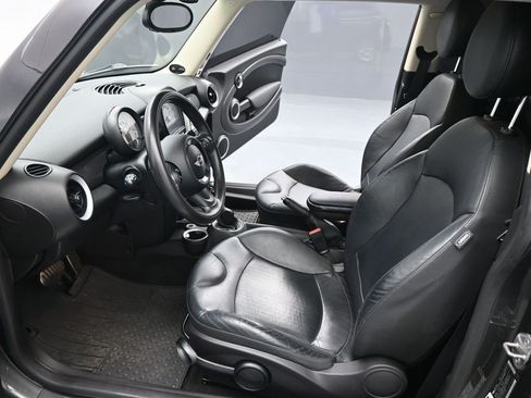 Used 2011 MINI Cooper S image 9