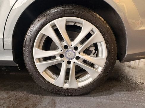 Used 2013 Mercedes-Benz C 300 4MATIC Sedan image 31