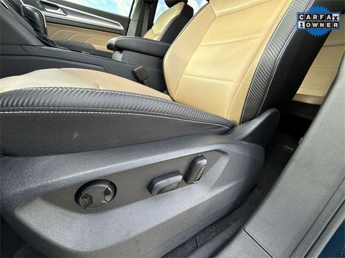 Used 2022 Volkswagen Atlas Cross Sport SE image 12