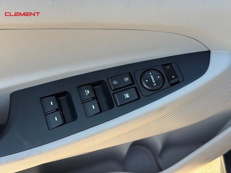 Used 2020 Hyundai Tucson Value FWD image 19