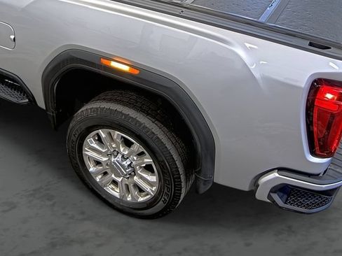 Used 2022 GMC Sierra 2500 Denali AWD/4WD image 10
