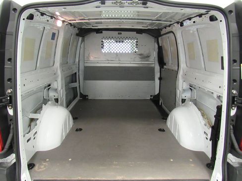 Used 2022 Mercedes-Benz Metris image 16