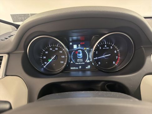 Used 2018 Land Rover Discovery Sport HSE image 15