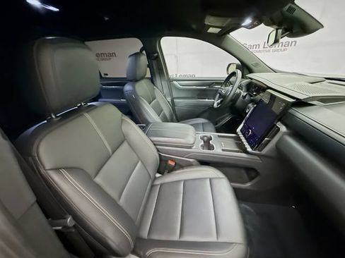 Used 2024 GMC Acadia Elevation w/ Black Edition FWD image 31