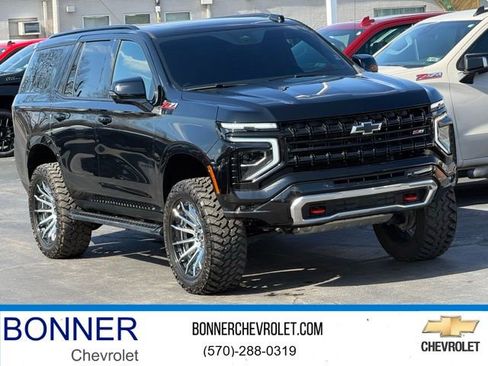 Used 2025 Chevrolet Tahoe Z71 w/ Comfort Package image 1