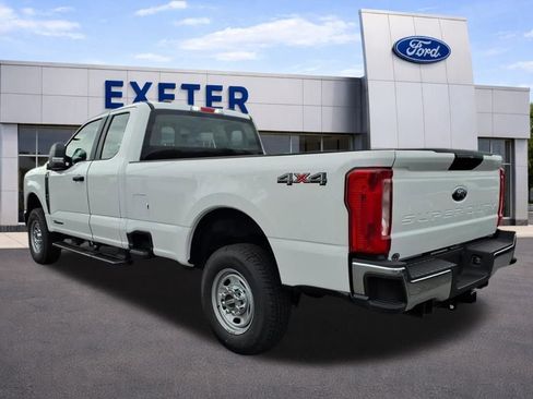 New 2026 Ford F250 XL w/ XL Chrome Package image 4