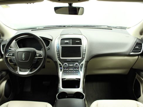 Used 2019 Lincoln Nautilus Reserve image 20