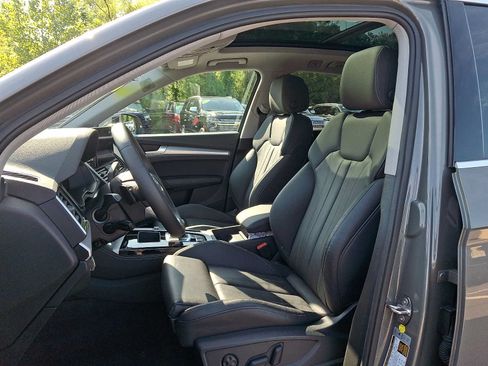 Used 2024 Audi Q5 2.0T Premium Plus w/ Premium Plus Package AWD/4WD image 14