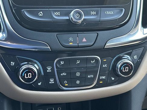 Used 2023 Chevrolet Equinox Premier AWD/4WD image 42