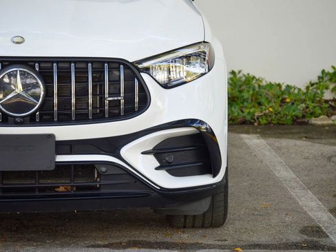 Used 2025 Mercedes-Benz GLC 43 AMG 4MATIC image 22