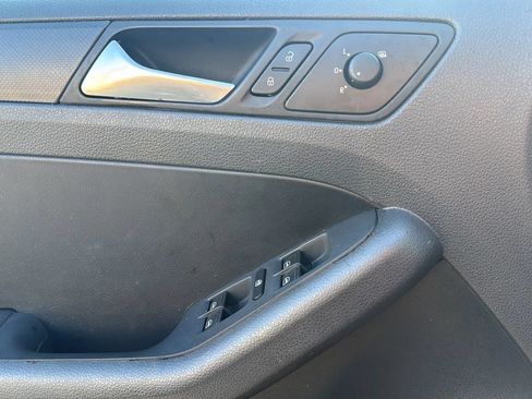 Used 2012 Volkswagen Jetta SE FWD image 20