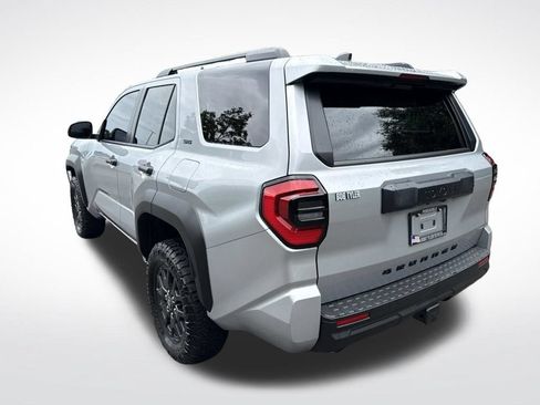 Used 2026 Toyota 4Runner SR5 AWD/4WD image 7
