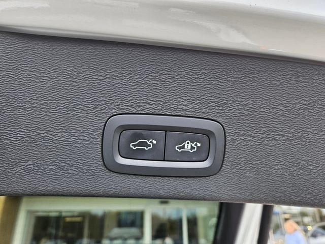 Certified 2023 Volvo C40 P8 Recharge Ultimate AWD/4WD image 13