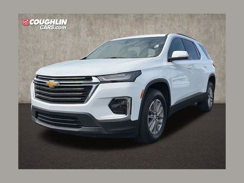 Used 2024 Chevrolet Traverse LT FWD image 1