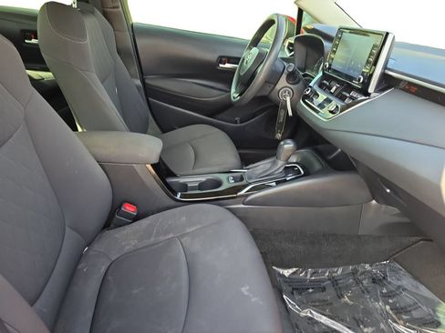 Used 2021 Toyota Corolla LE FWD image 18