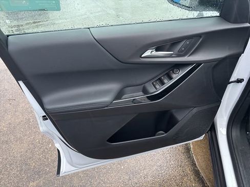 New 2026 Chevrolet Equinox LT w/ Safety and Technology Package AWD/4WD image 28