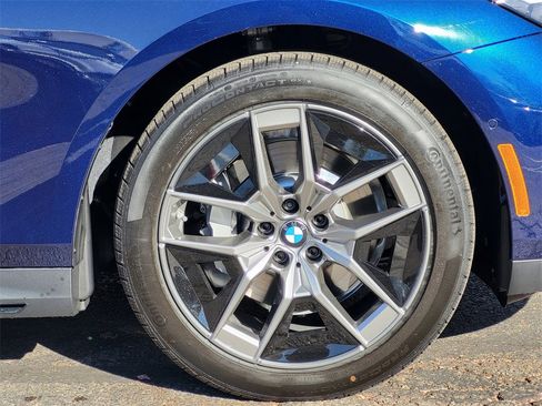 New 2026 BMW 530i xDrive w/ Convenience Package image 9