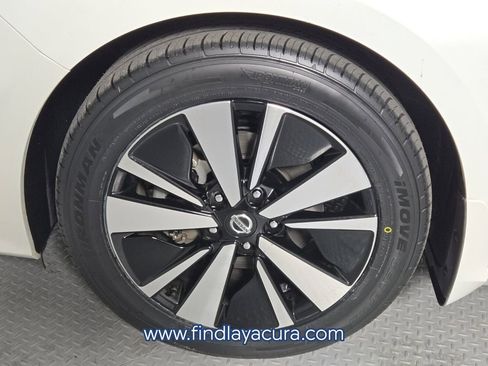 Used 2021 Nissan Altima 2.5 SV w/ SV Premium Package image 11