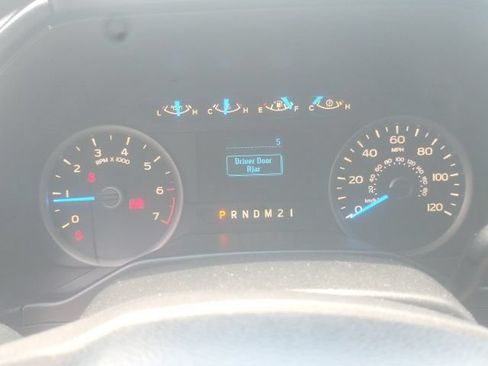 Used 2017 Ford F150 XLT AWD/4WD image 11