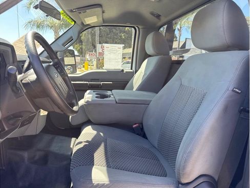 Used 2015 Ford F550 2WD Regular Cab Super Duty image 11