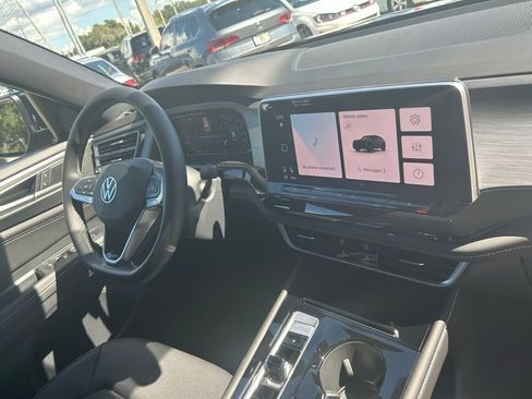 New 2026 Volkswagen Atlas Cross Sport SE image 32