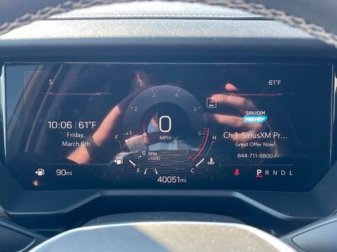 Used 2024 GMC Acadia Denali image 9