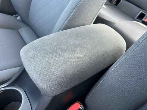 Used 2023 Toyota Corolla LE FWD image 34