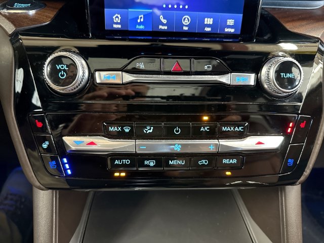 Used 2022 Ford Explorer King Ranch w/ Premium Technology Package AWD/4WD image 20