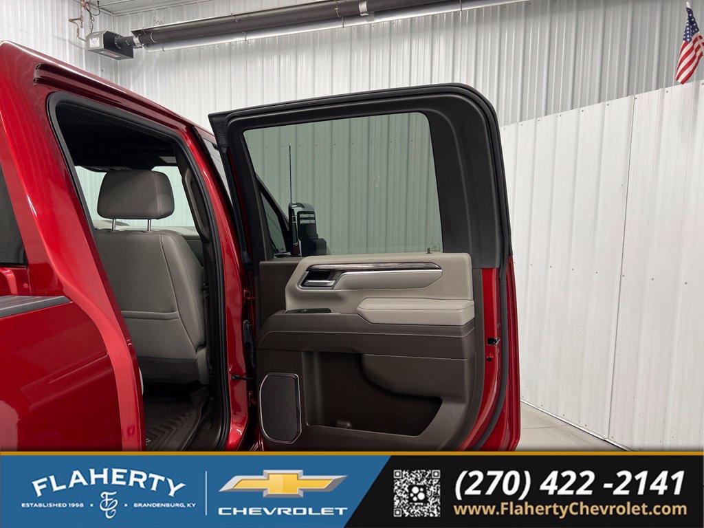 Used 2025 Chevrolet Silverado 3500 LTZ w/ LTZ Premium Package AWD/4WD image 12