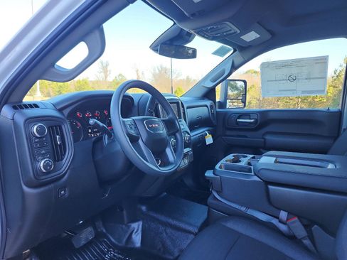 New 2026 GMC Sierra 3500 Pro w/ Convenience Package image 8