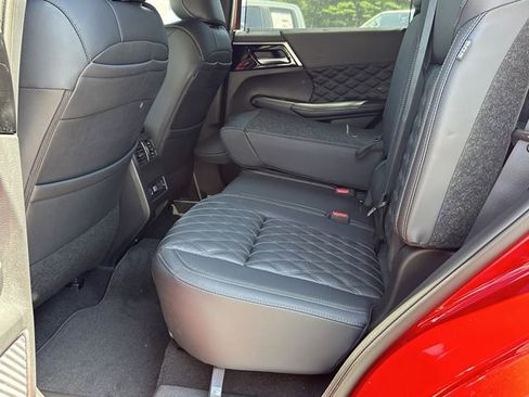 New 2026 Nissan Rogue Platinum AWD/4WD image 17