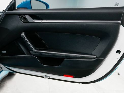 Used 2020 Porsche 911 Carrera image 25