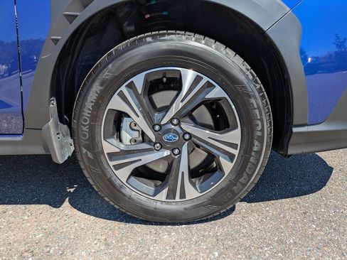 Used 2025 Subaru Crosstrek 2.0i Premium image 10