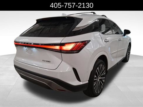 Used 2024 Lexus RX 350 Premium Plus w/ Convenience Package FWD image 4