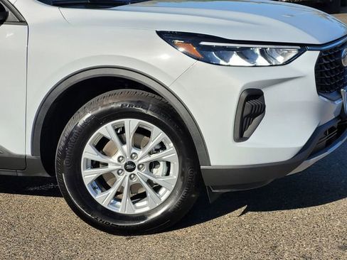 Certified 2025 Ford Escape Active image 6