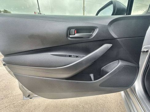 Used 2022 Toyota Corolla LE w/ LE Convenience Package FWD image 20