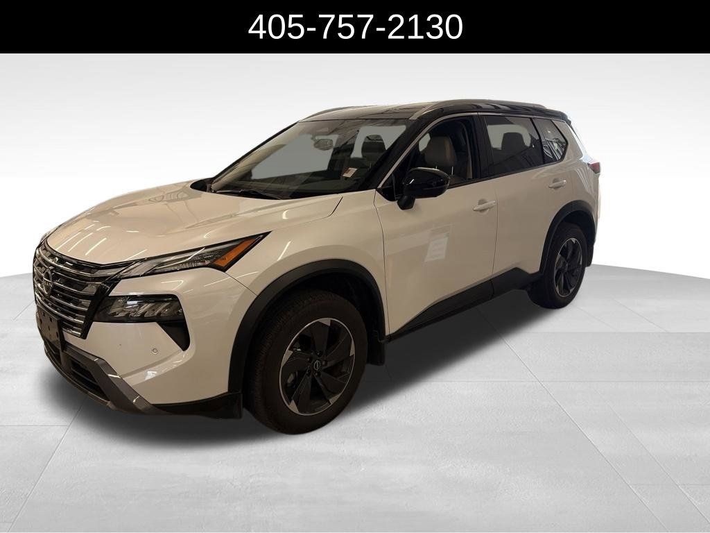 Used 2024 Nissan Rogue SL FWD image 1