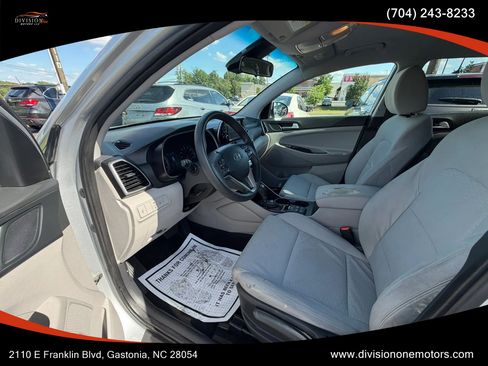 Used 2019 Hyundai Tucson SE AWD/4WD image 9