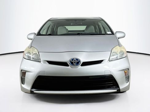 Used 2013 Toyota Prius Two FWD image 2
