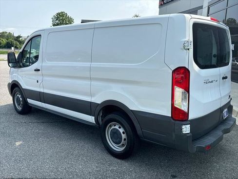 Used 2017 Ford Transit 150 130 Low Roof RWD image 6