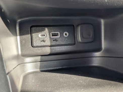 Used 2024 Chevrolet Equinox LT w/ LPO, Floor Liner Package image 22