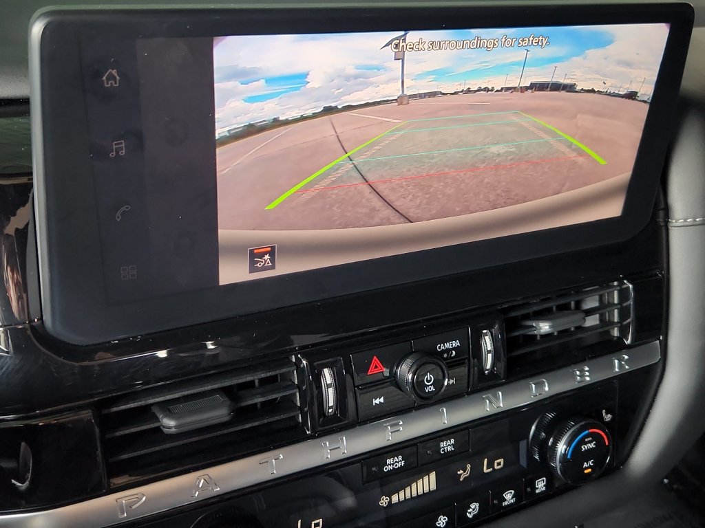 Certified 2026 Nissan Pathfinder SV FWD image 21
