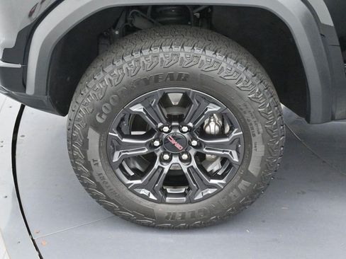 Used 2025 GMC Canyon Elevation w/ Convenience Package RWD image 32