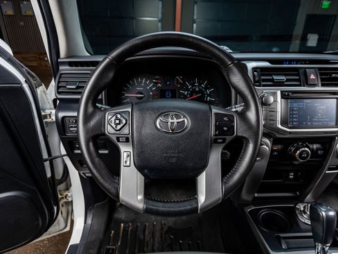 Used 2017 Toyota 4Runner TRD Off-Road Premium image 17
