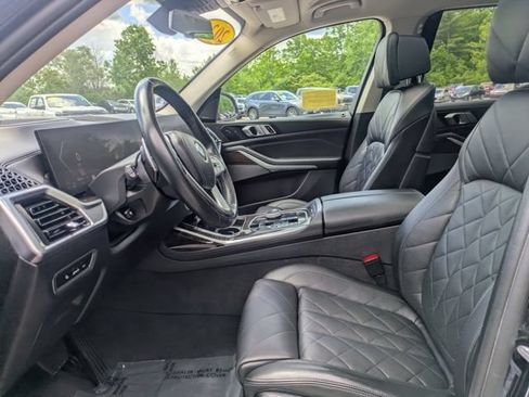 Used 2024 BMW X7 xDrive40i w/ Executive Package AWD/4WD image 15
