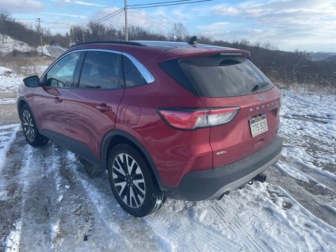 Used 2020 Ford Escape SEL image 7