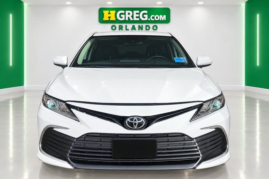 Used 2021 Toyota Camry LE FWD image 7