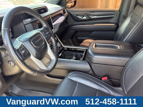 Used 2022 GMC Yukon XL Denali AWD/4WD image 12