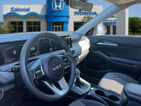 Used 2024 Kia Seltos LX AWD/4WD image 15