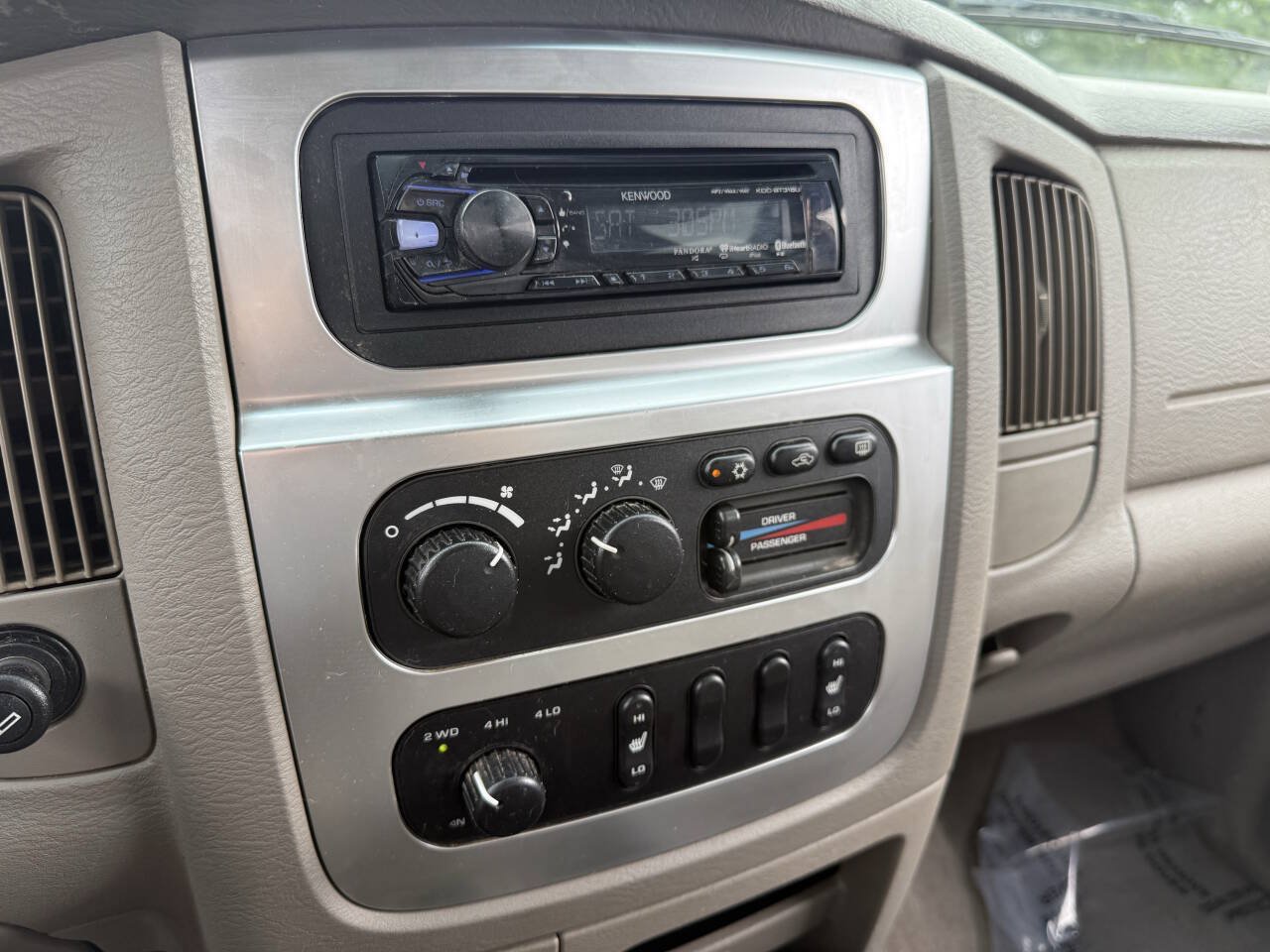Used 2004 Dodge Ram 2500 Truck SLT w/ Trailer Tow Group AWD/4WD image 19